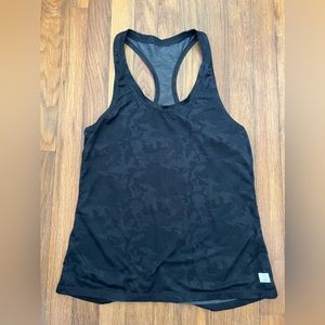 Vuori Lux Performance tank